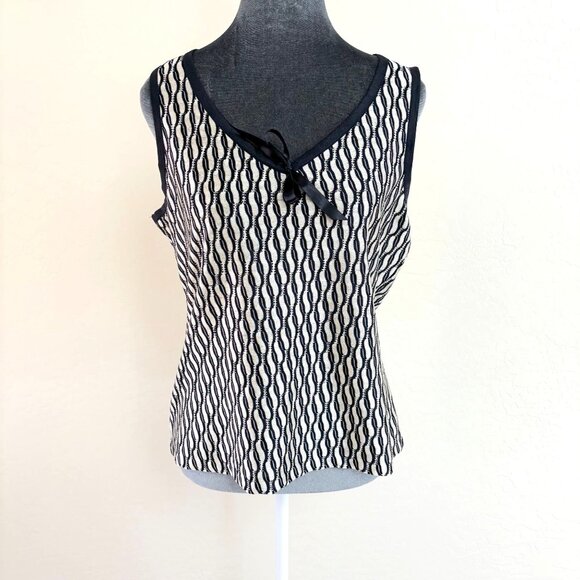 Anne Klein - Wavy Pattern Shell Sweater with Ribbon Trim - Cream/Navy - Size M - Picture 1 of 8